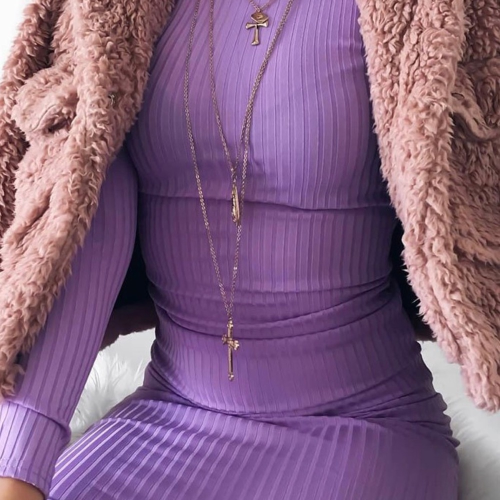 Runs small-Lilac ribbed long sleeve dress - Picture 2 of 7